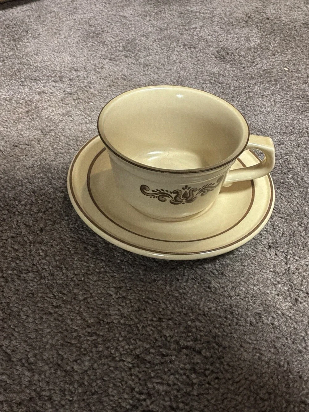 Pfaltzgraff, Assorted Lot Of 6 Pieces, Tan, Beige-Village collection